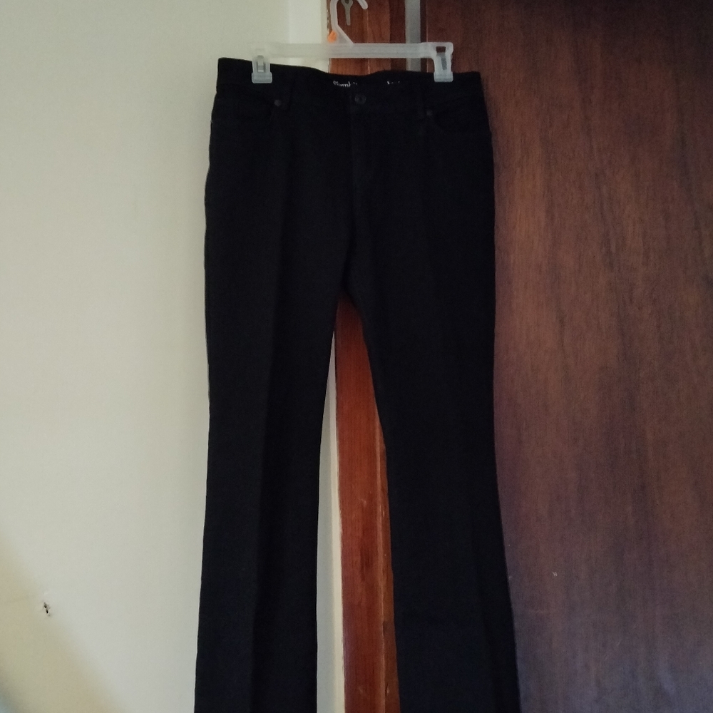 Vera Wang Boot cut back Jeans